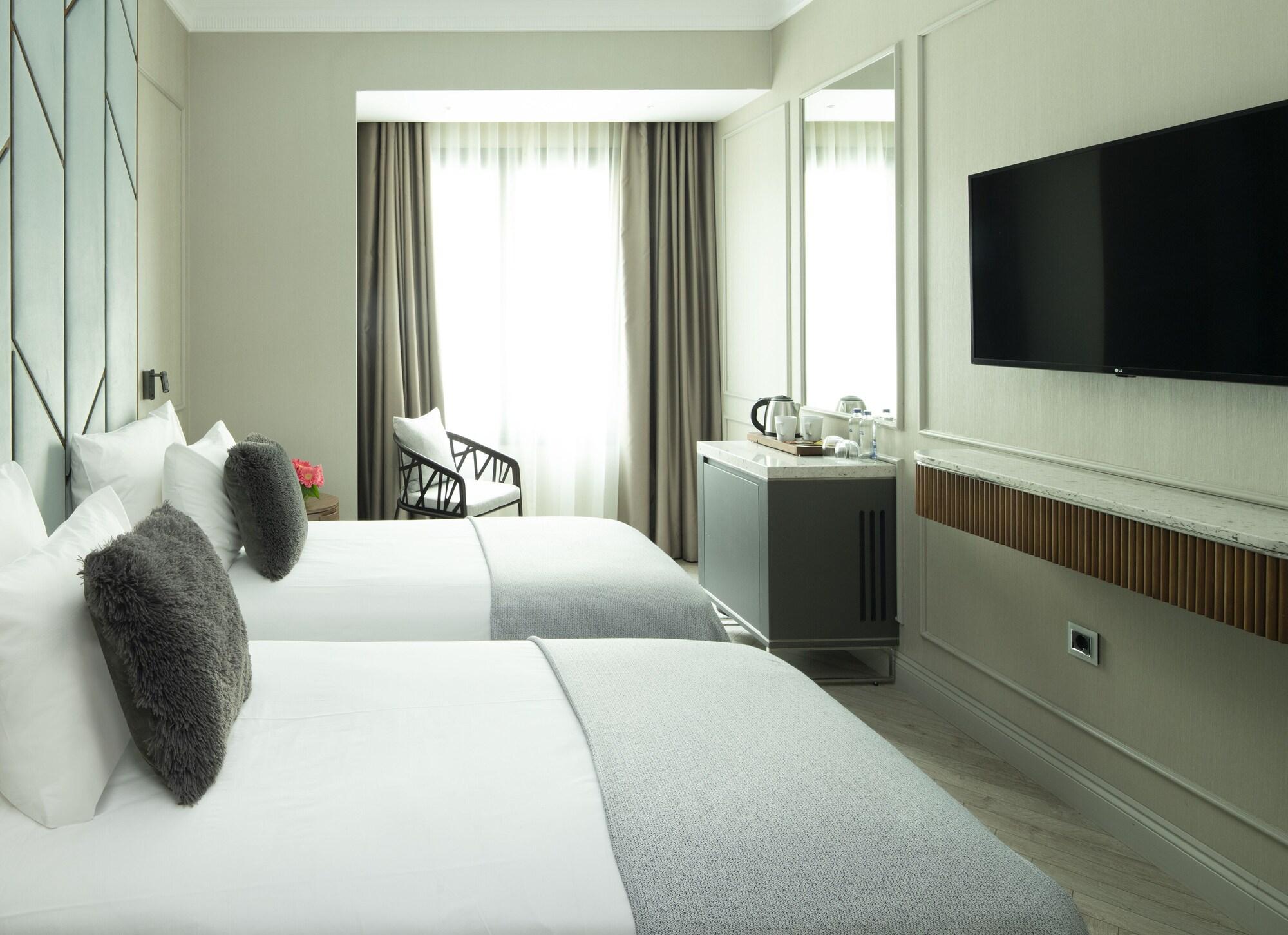 Hotel Nena 3*