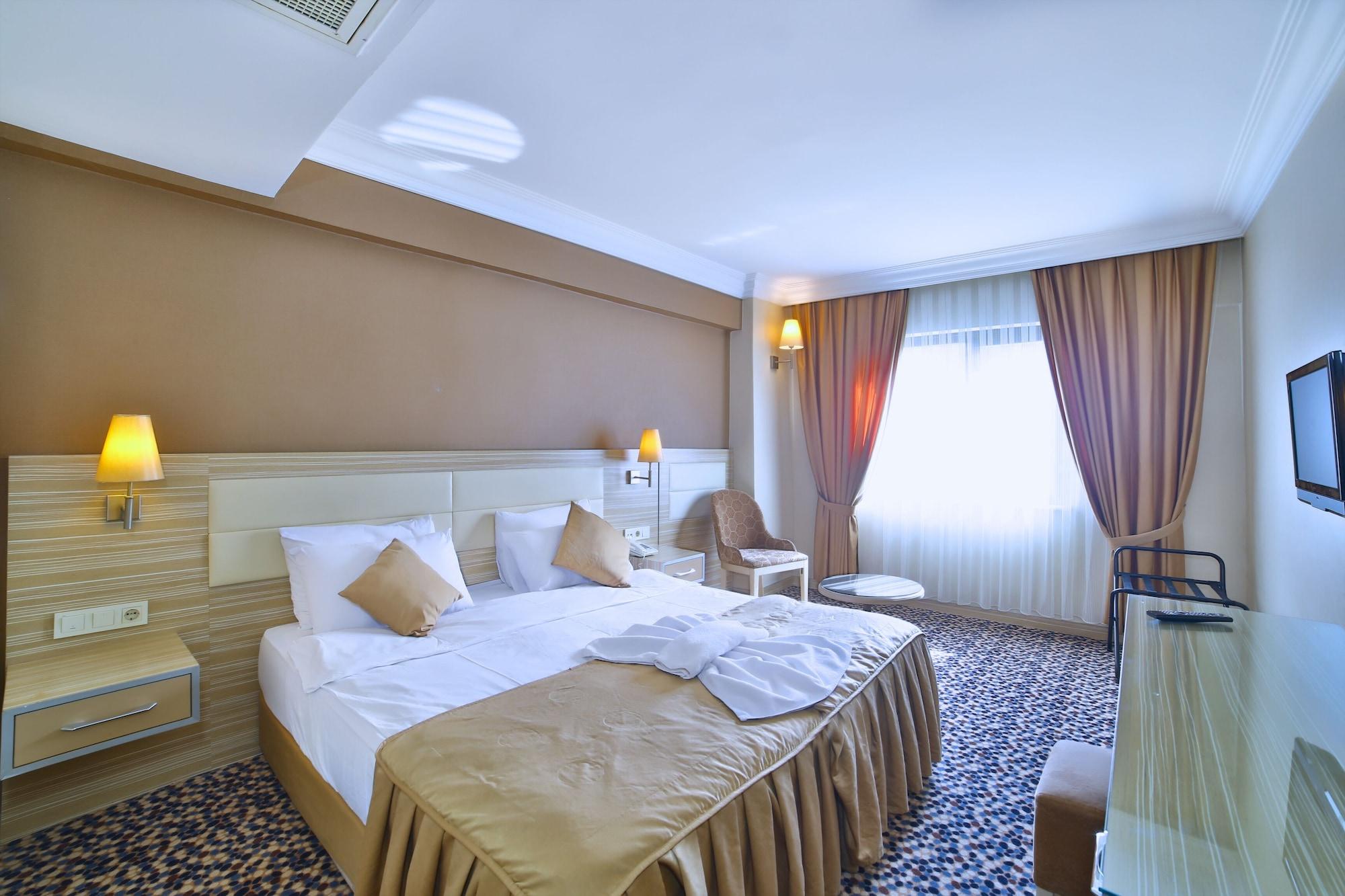 Hotel Grand Emin 3*