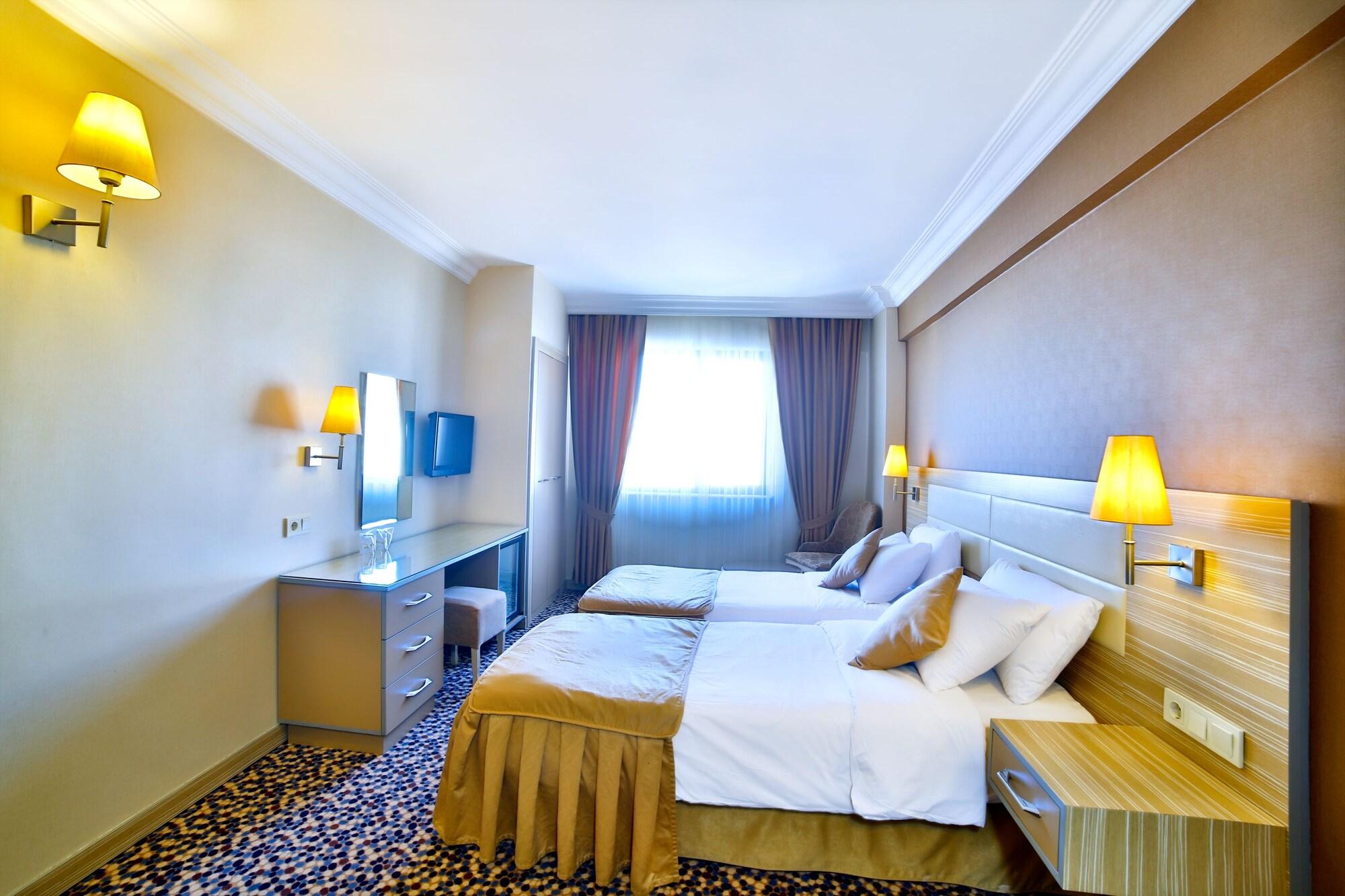 Grand Emin Hotel 3*