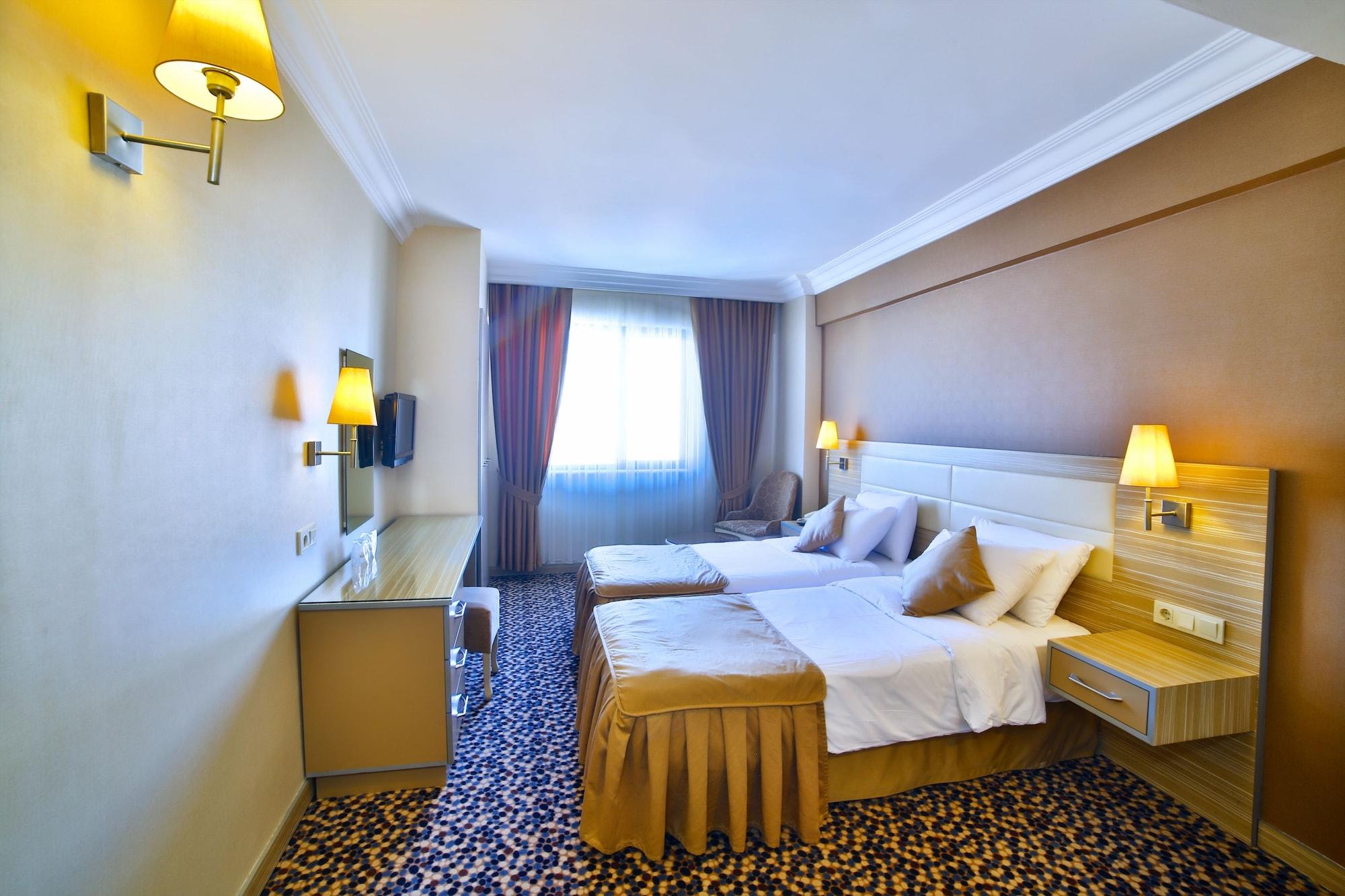 Grand Emin 3*