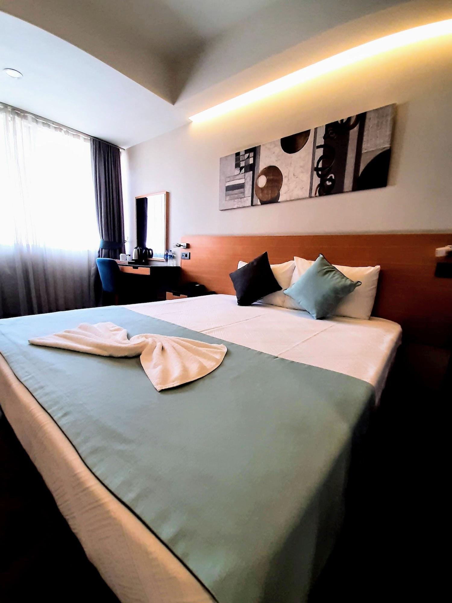 Hotel Sapko Airport 3*
