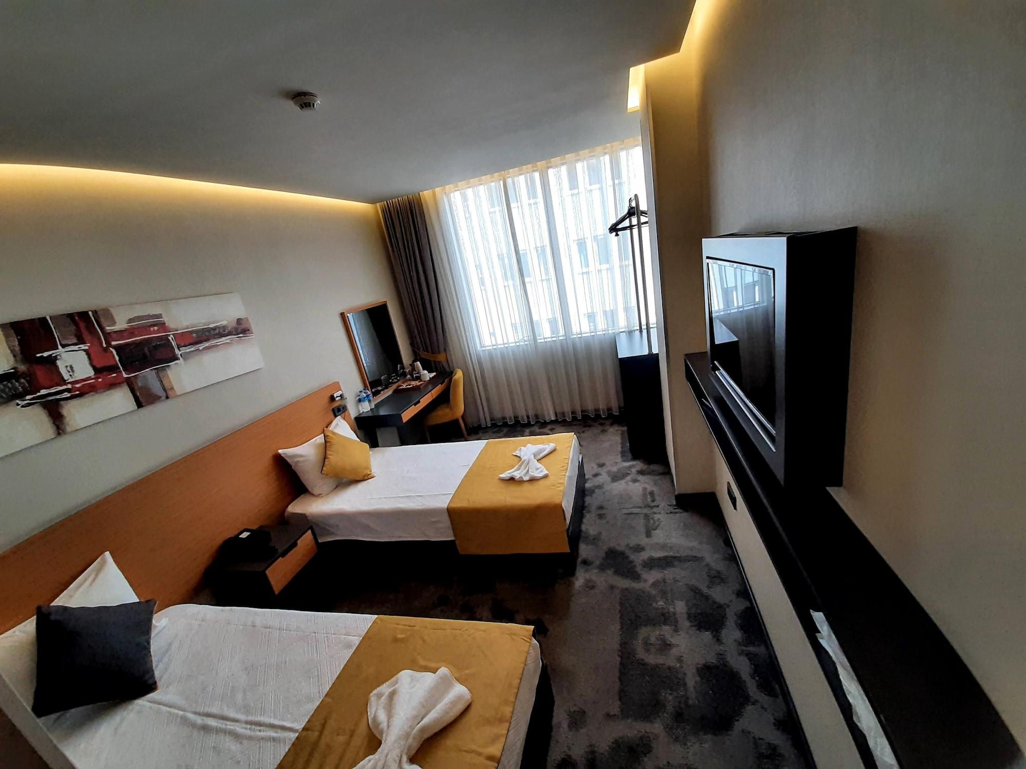Sapko Airport Hotel 3*