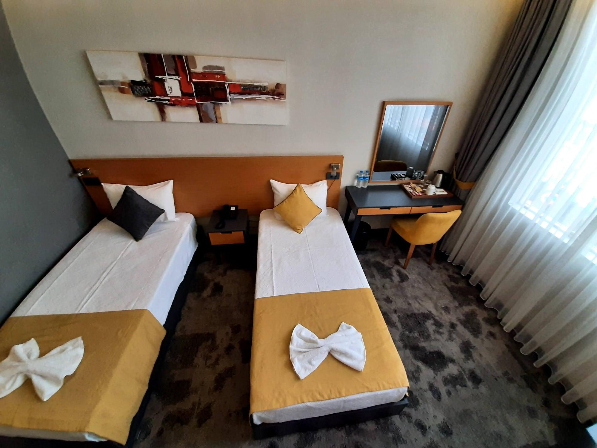 Hotel Sapko Airport 3*
