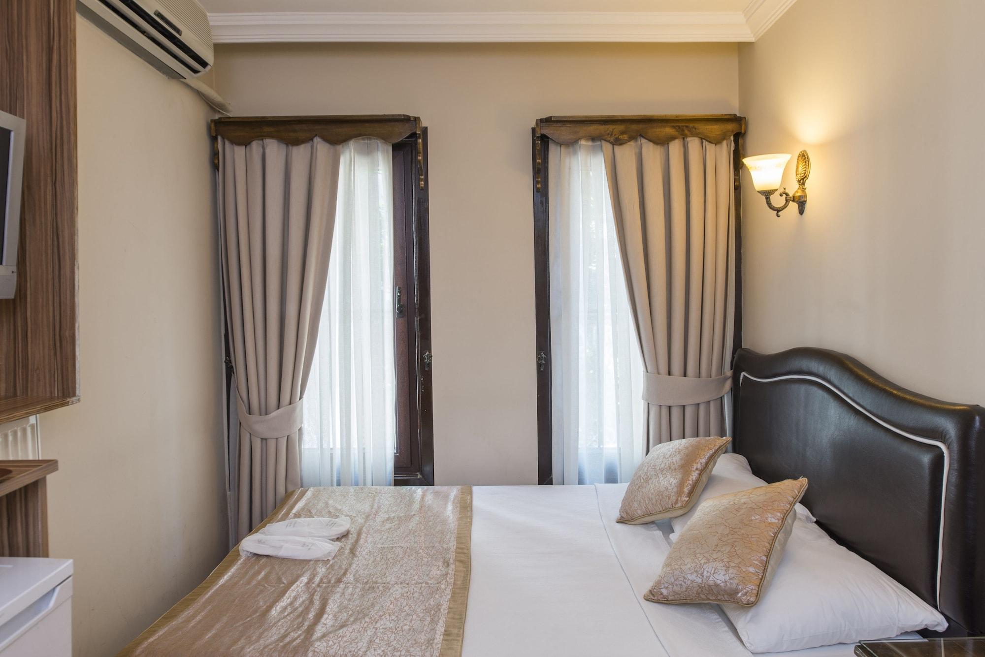 Naz Wooden House 3* Istanbul