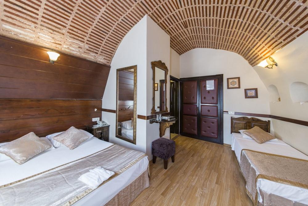 Naz Wooden House 3*