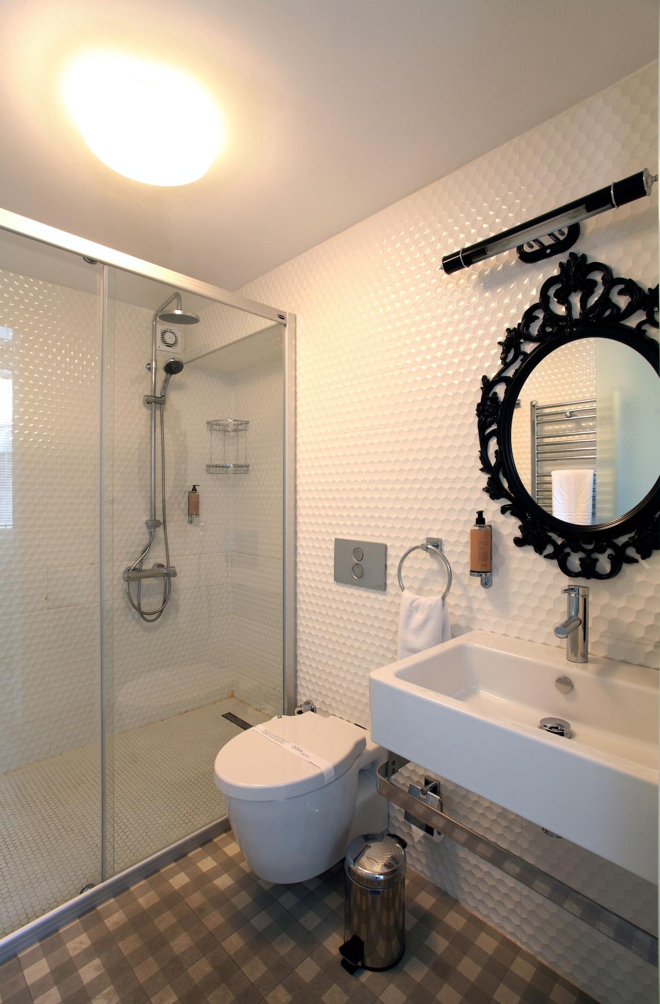 Hotel Ada Homes 3*