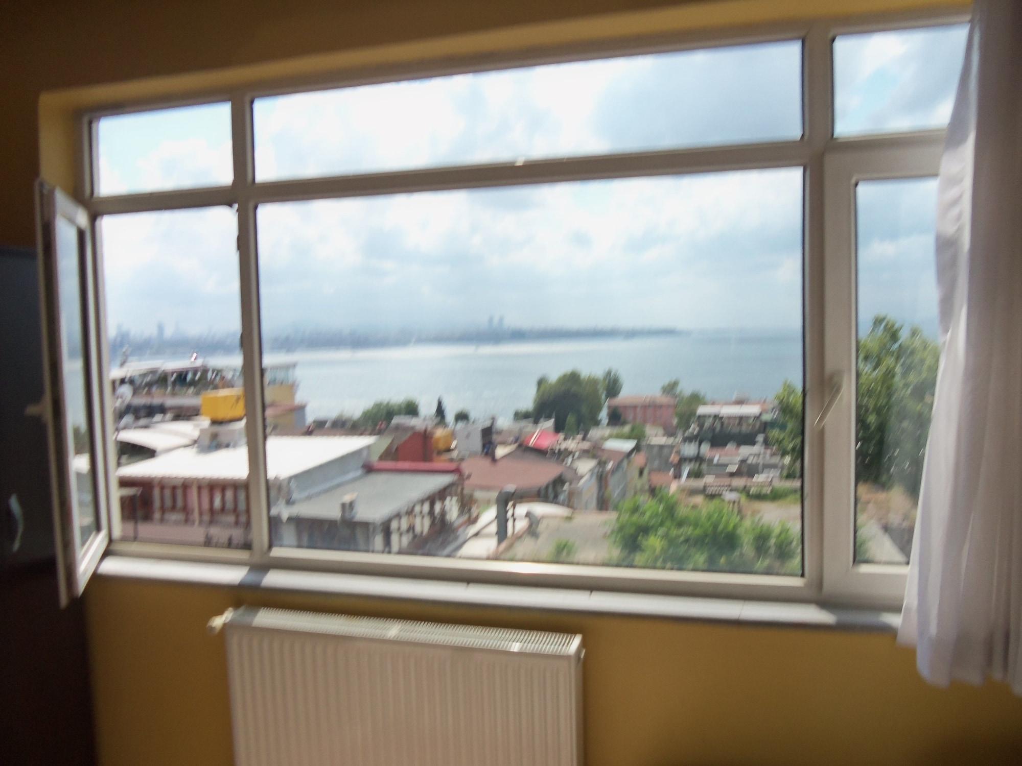 Cosmopolitan Park Otel 3*