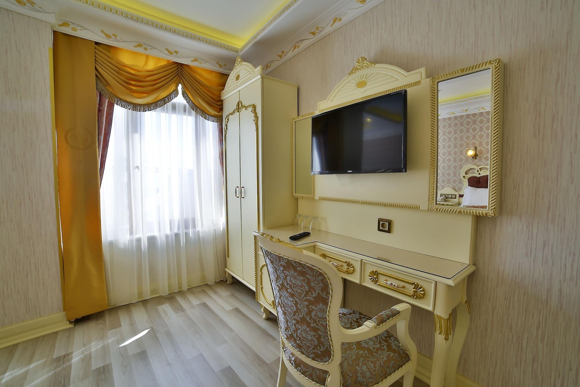 Otel Nayla Palace 2*