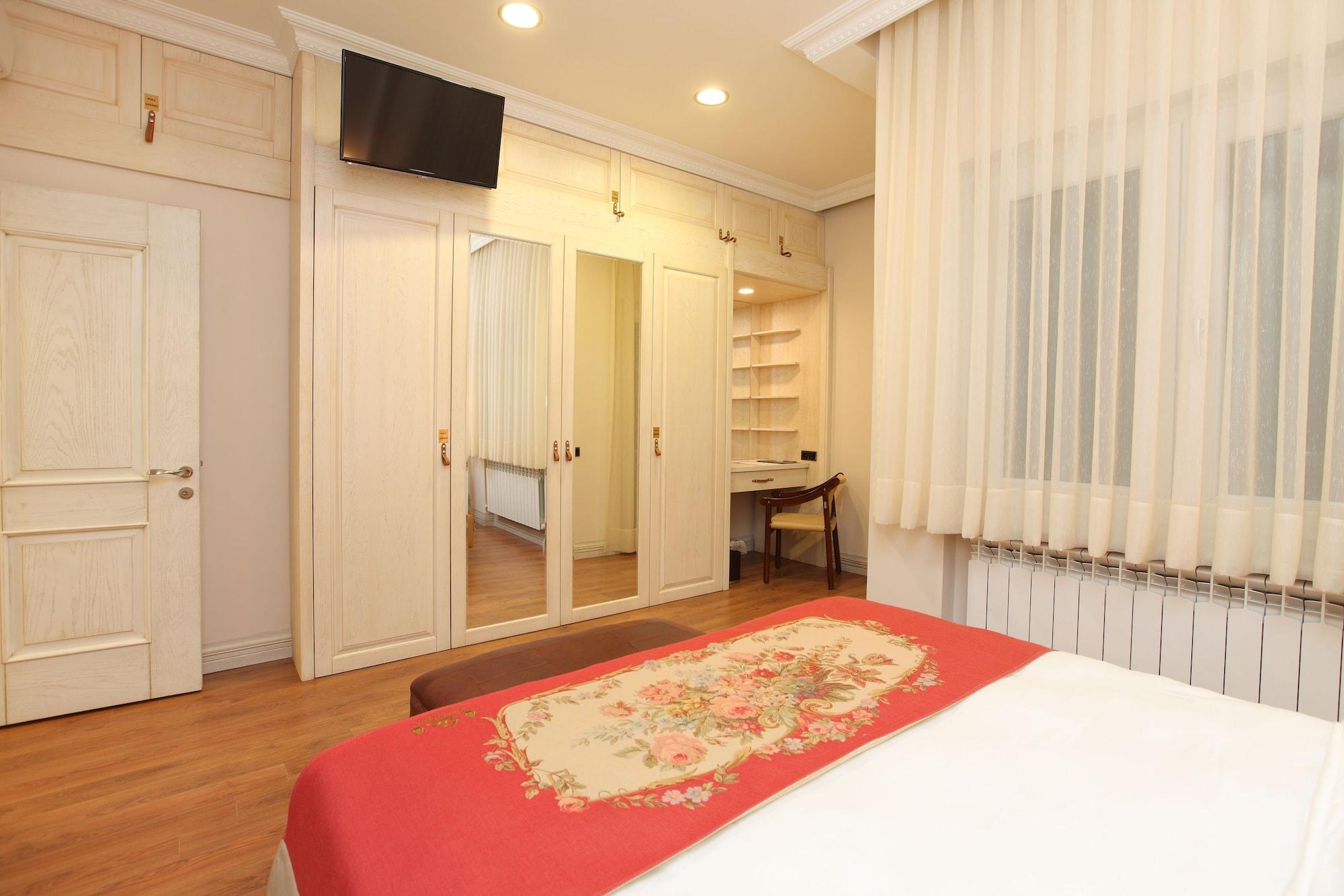 Lir Long Apart Otel