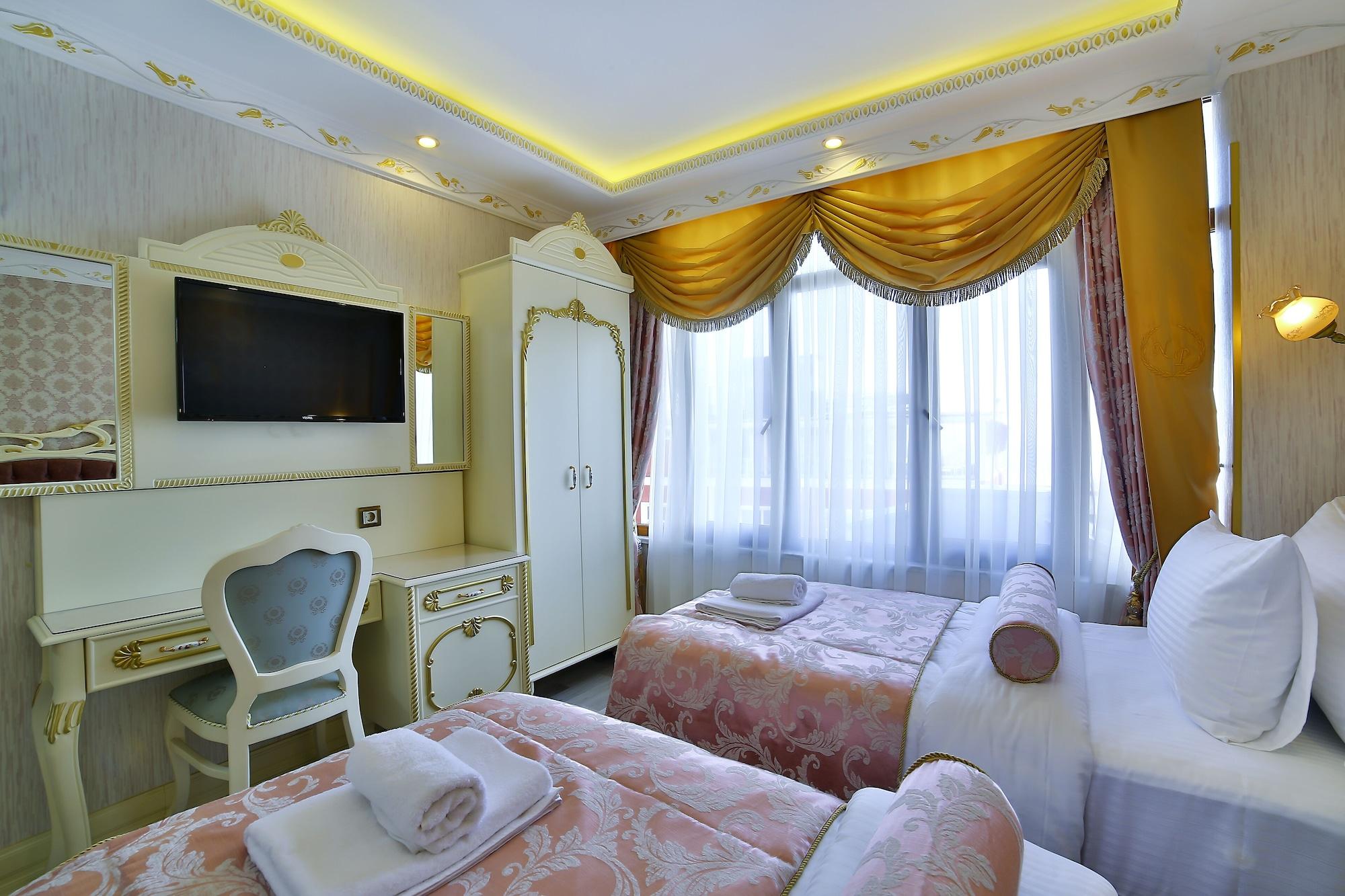 Nayla Palace Otel 2*