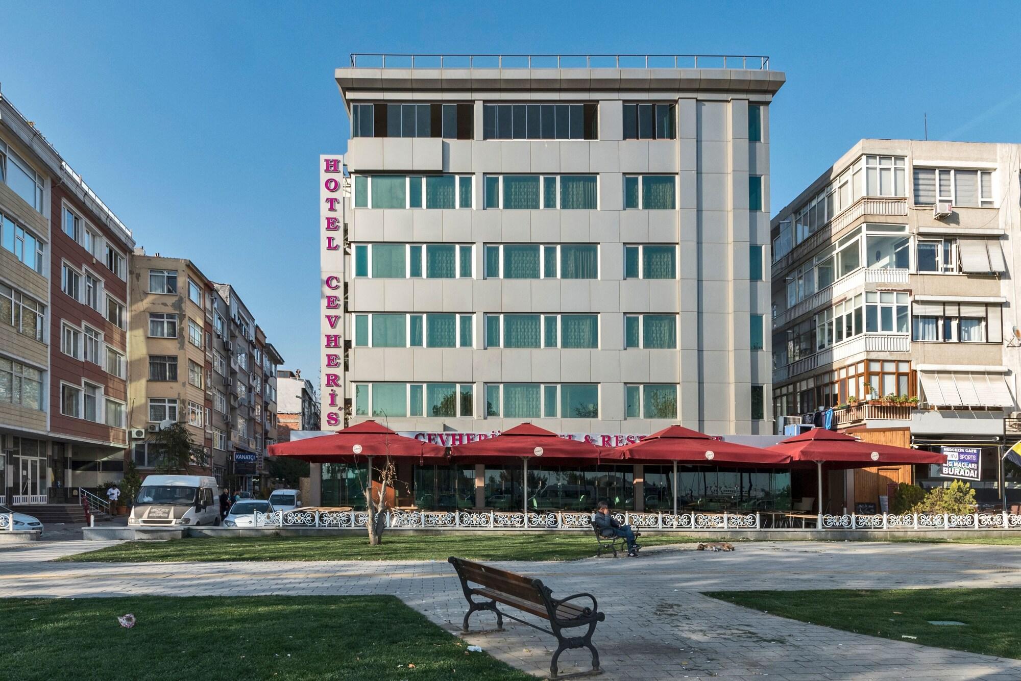 Hotel Cevheris 4*