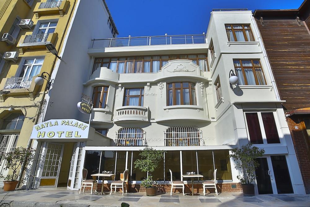 Nayla Palace