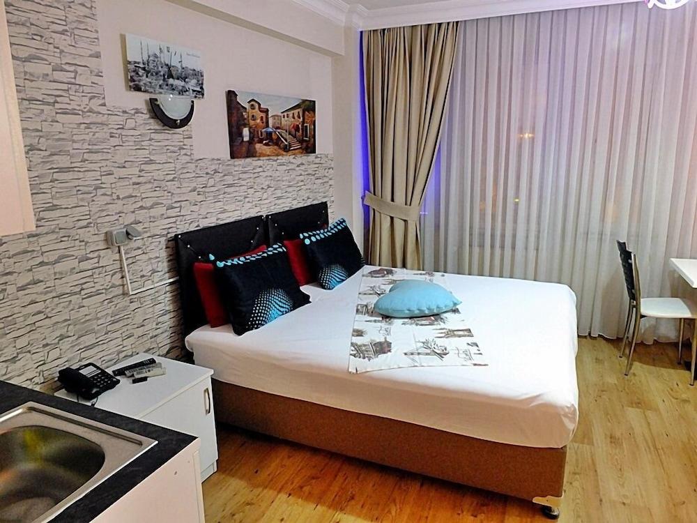 Kadikoy Port Hotel 2*