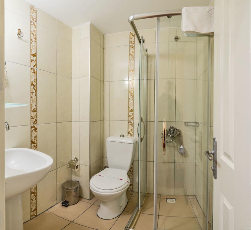Maral Hotel
