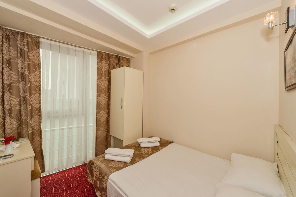 Hotel Maral 3*