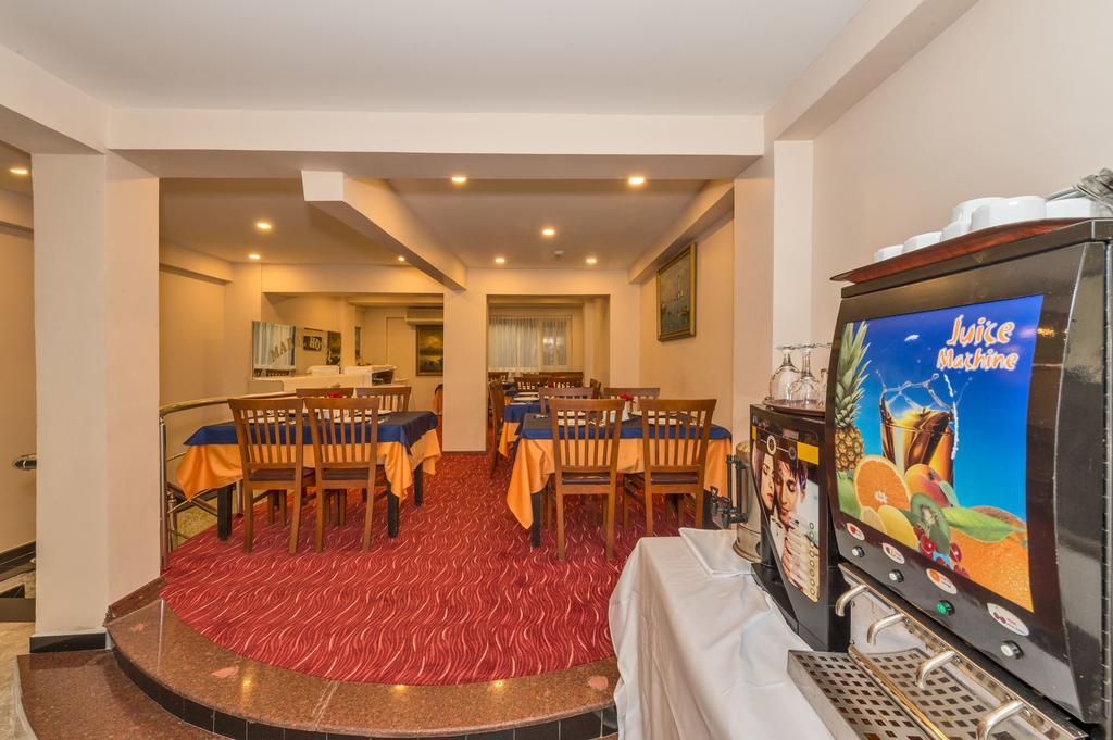 Hotel Maral
