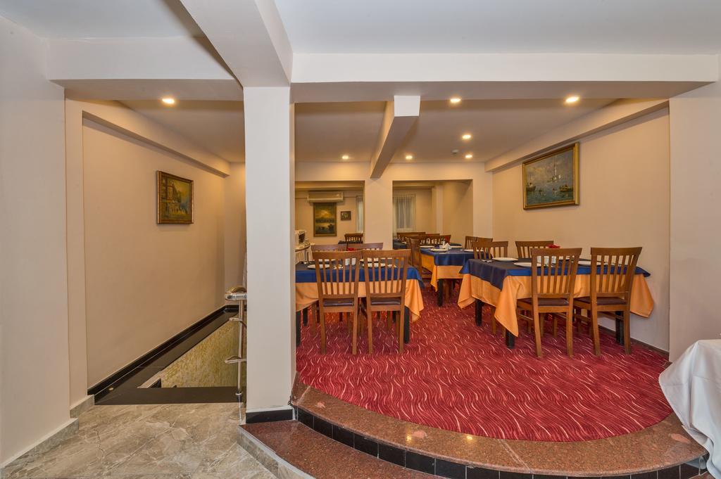 Maral Hotel