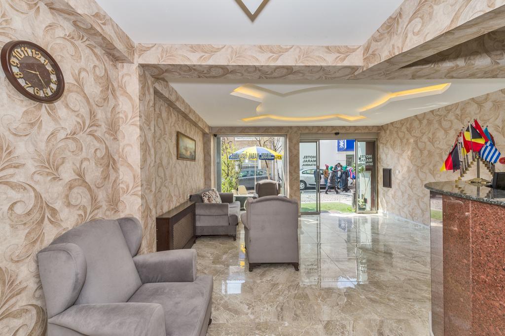Hotel Maral