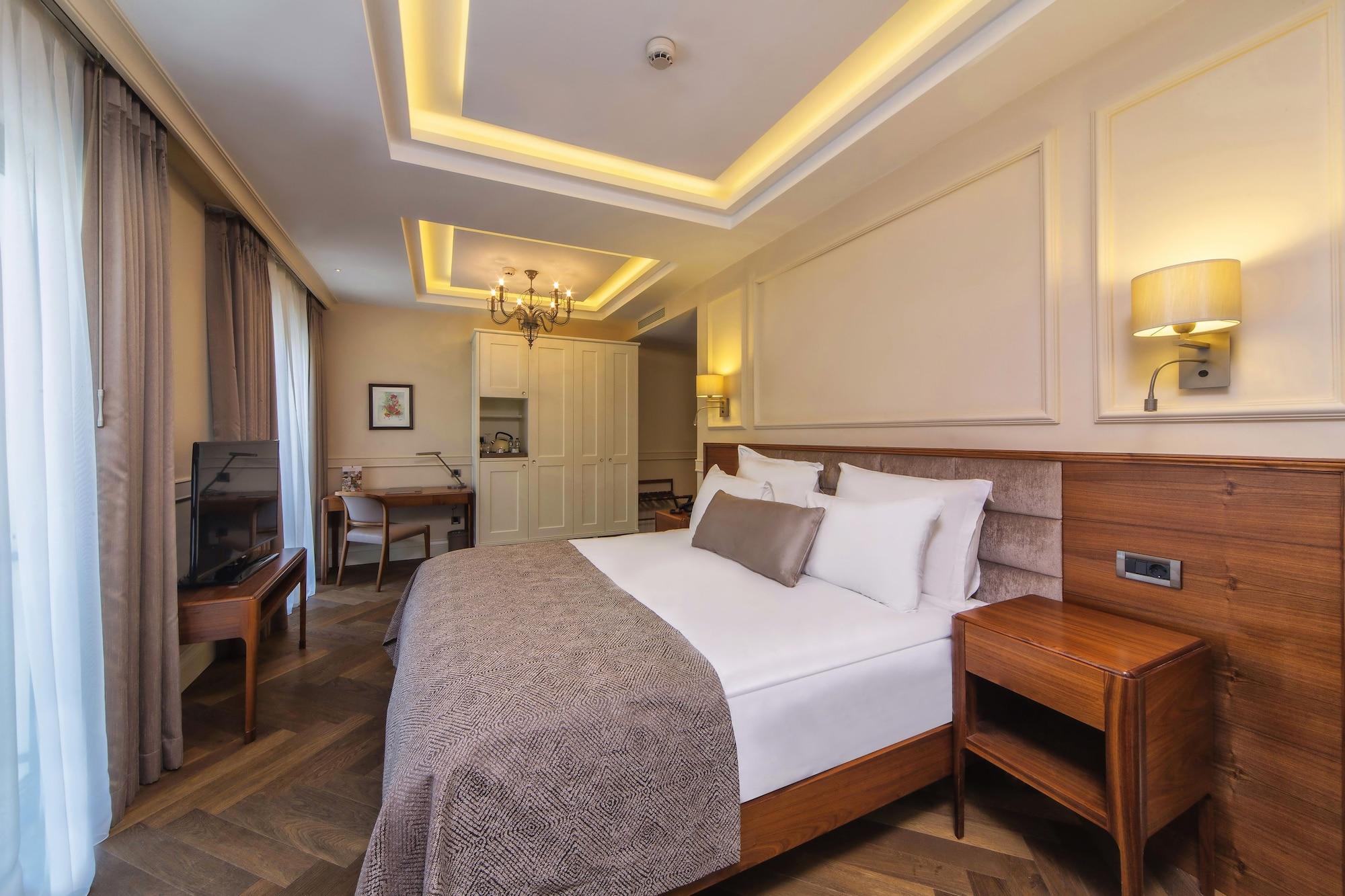 Otel Morione & Center
