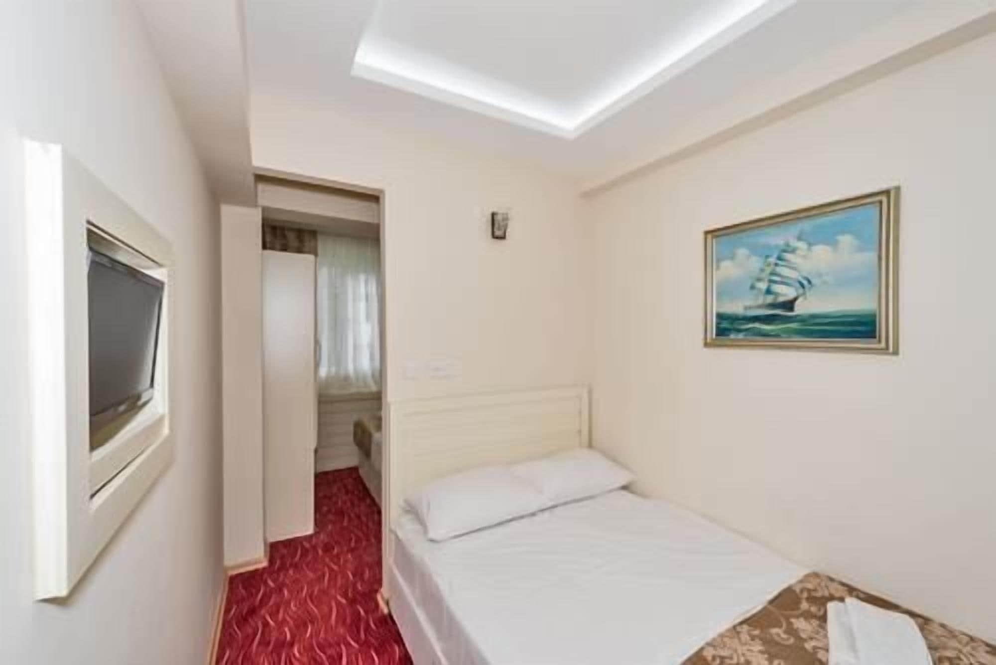 Hotel Maral