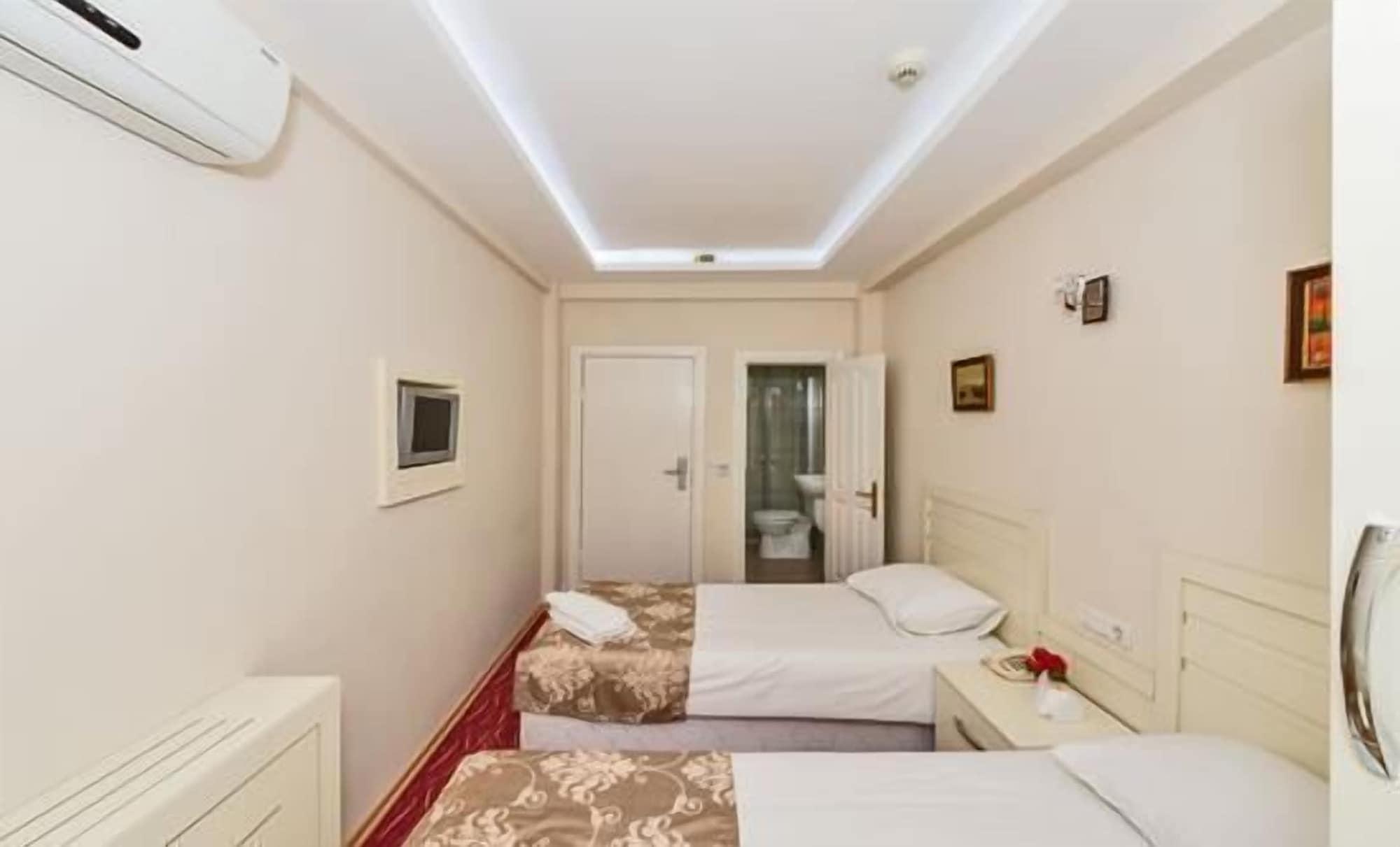 Maral Hotel 3*