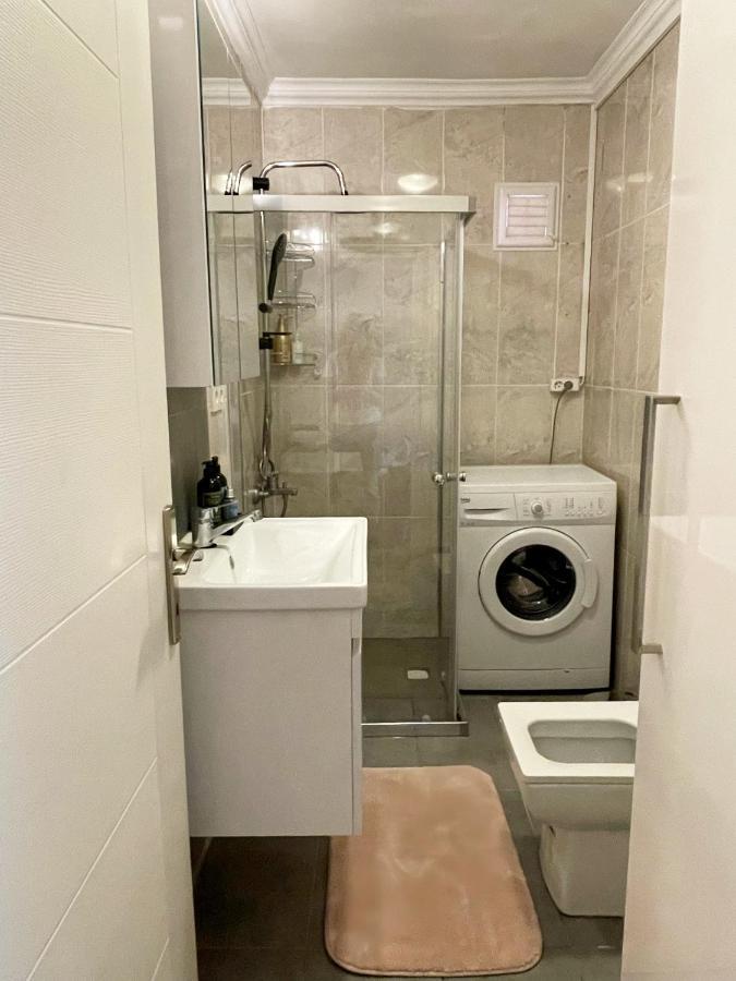 Cozy And Bright Near Bosphorus Apartment Istanbul