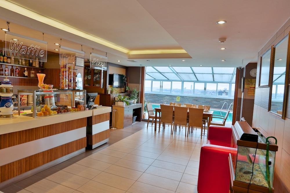 Zurich Hotel 4*