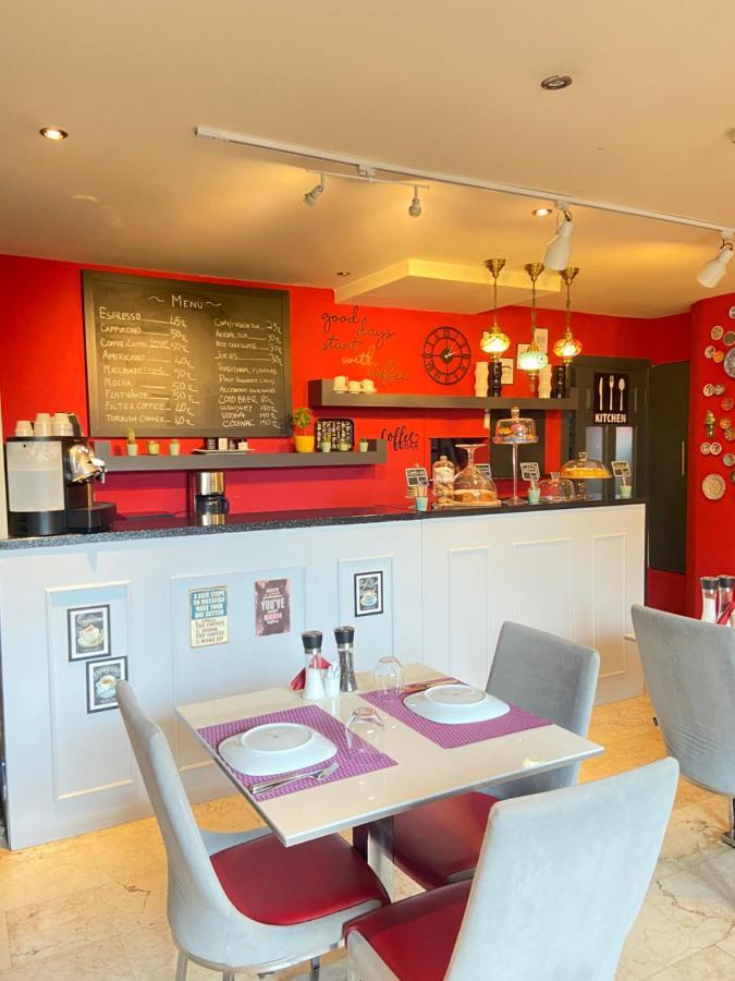 Hotel Eternity Boutique 4*