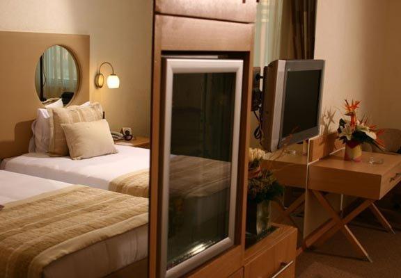 Wow Airport Otel