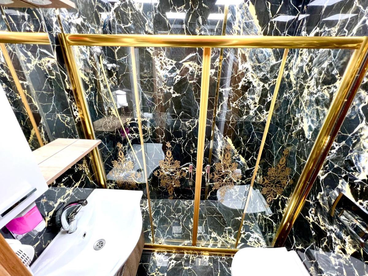 Levent Palace Jakuzili *