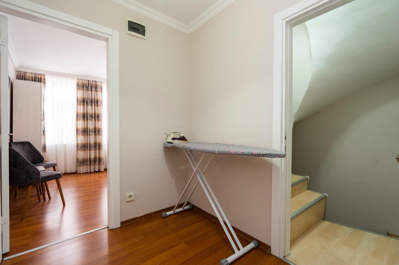 Blue Mosq- Three Storey Detached Villa