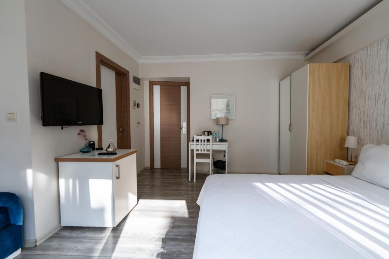 Elanaz Hotel 3*