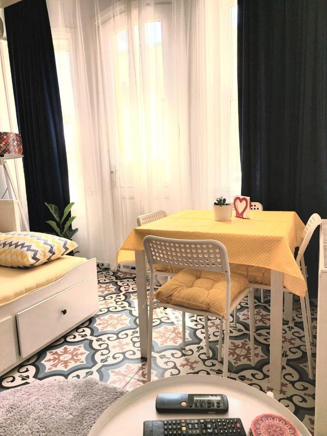 Acomodação com café da manhã  La Bella 3*