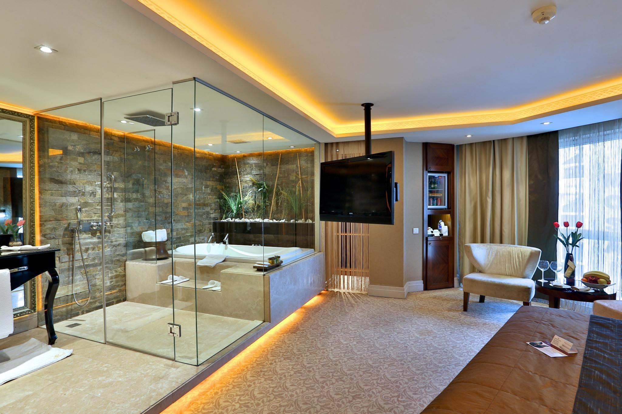 Hotel Zurich 4*