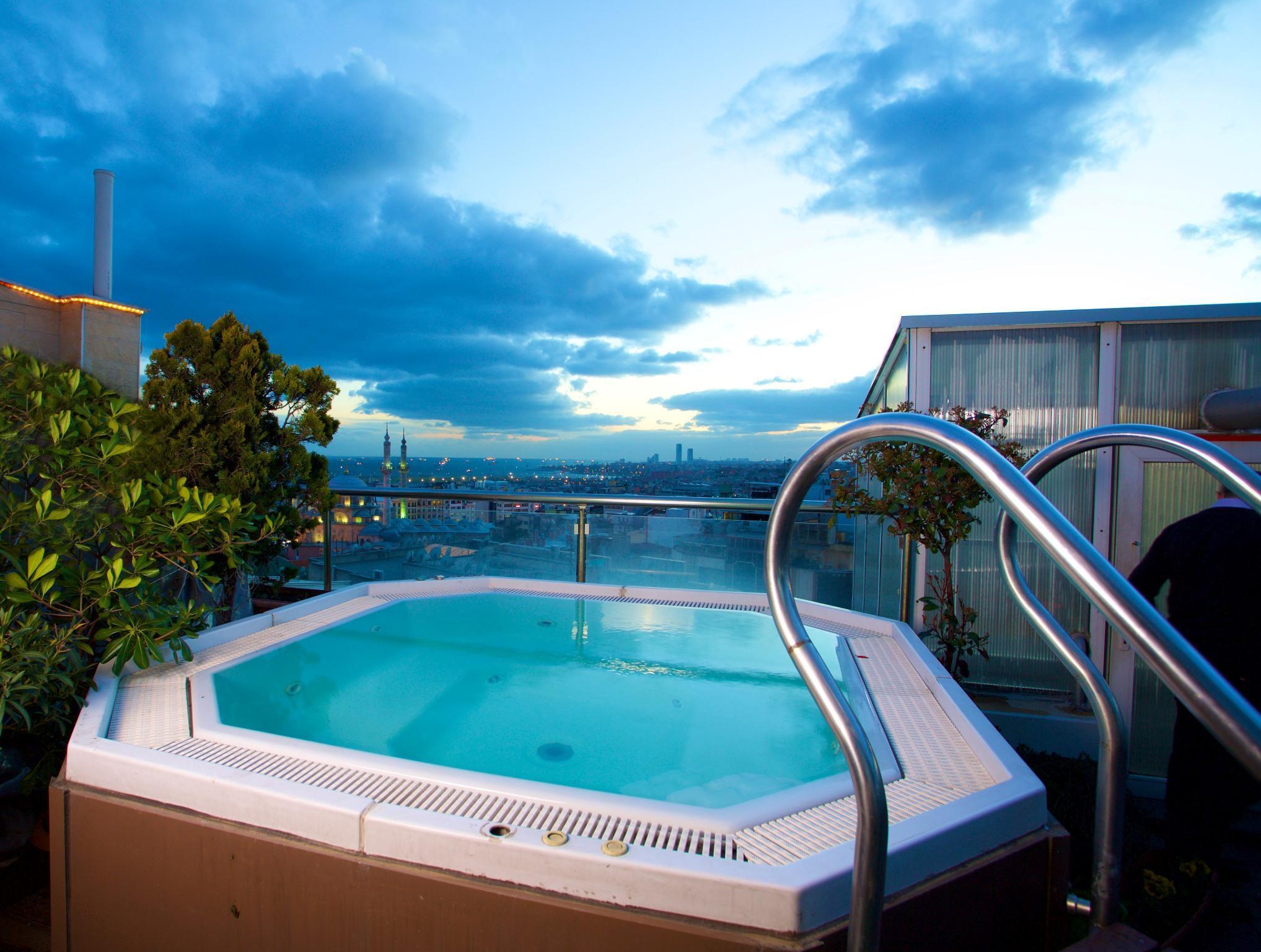 Zurich Hotel 4*