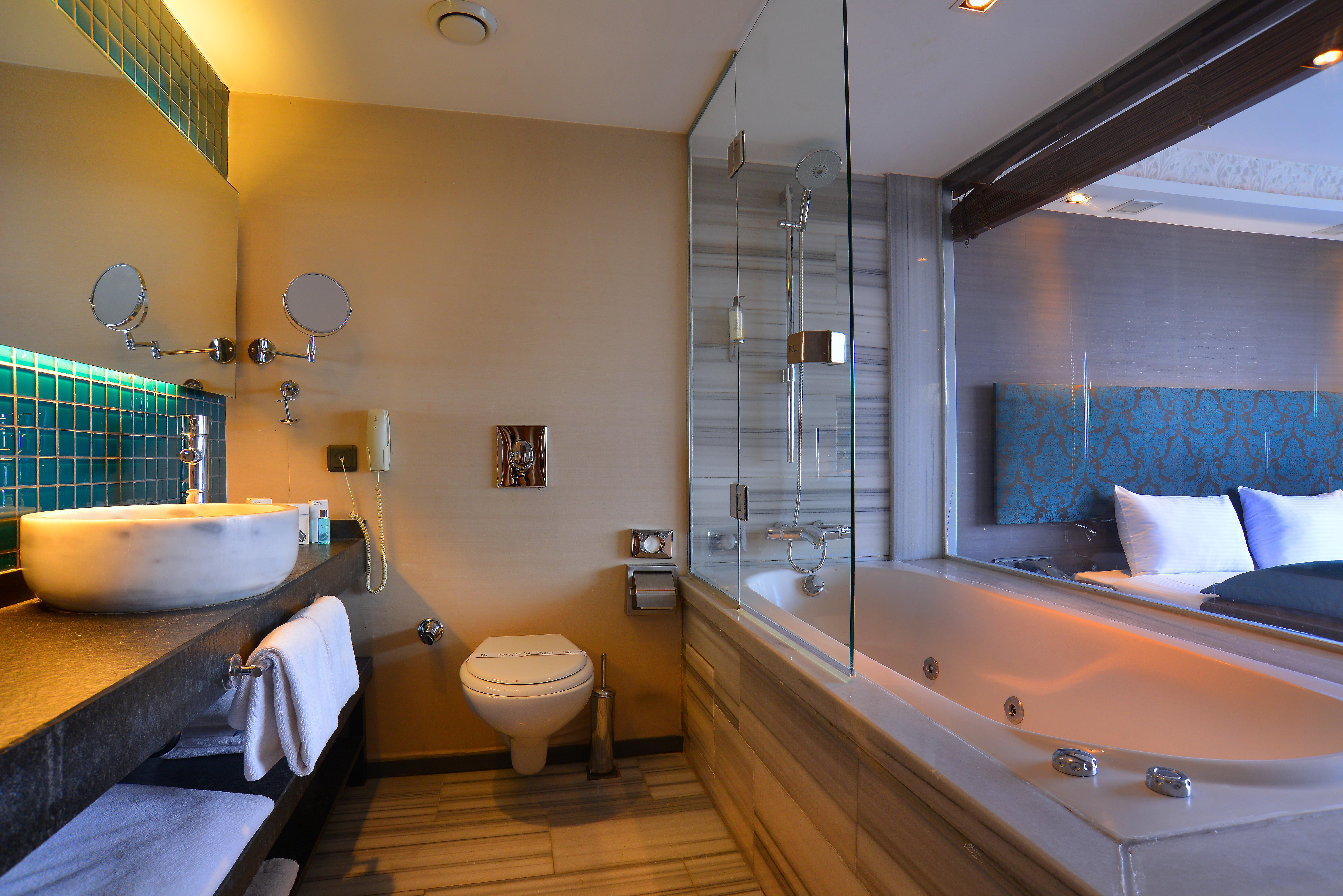 Pera Tulip & Hotel 4*