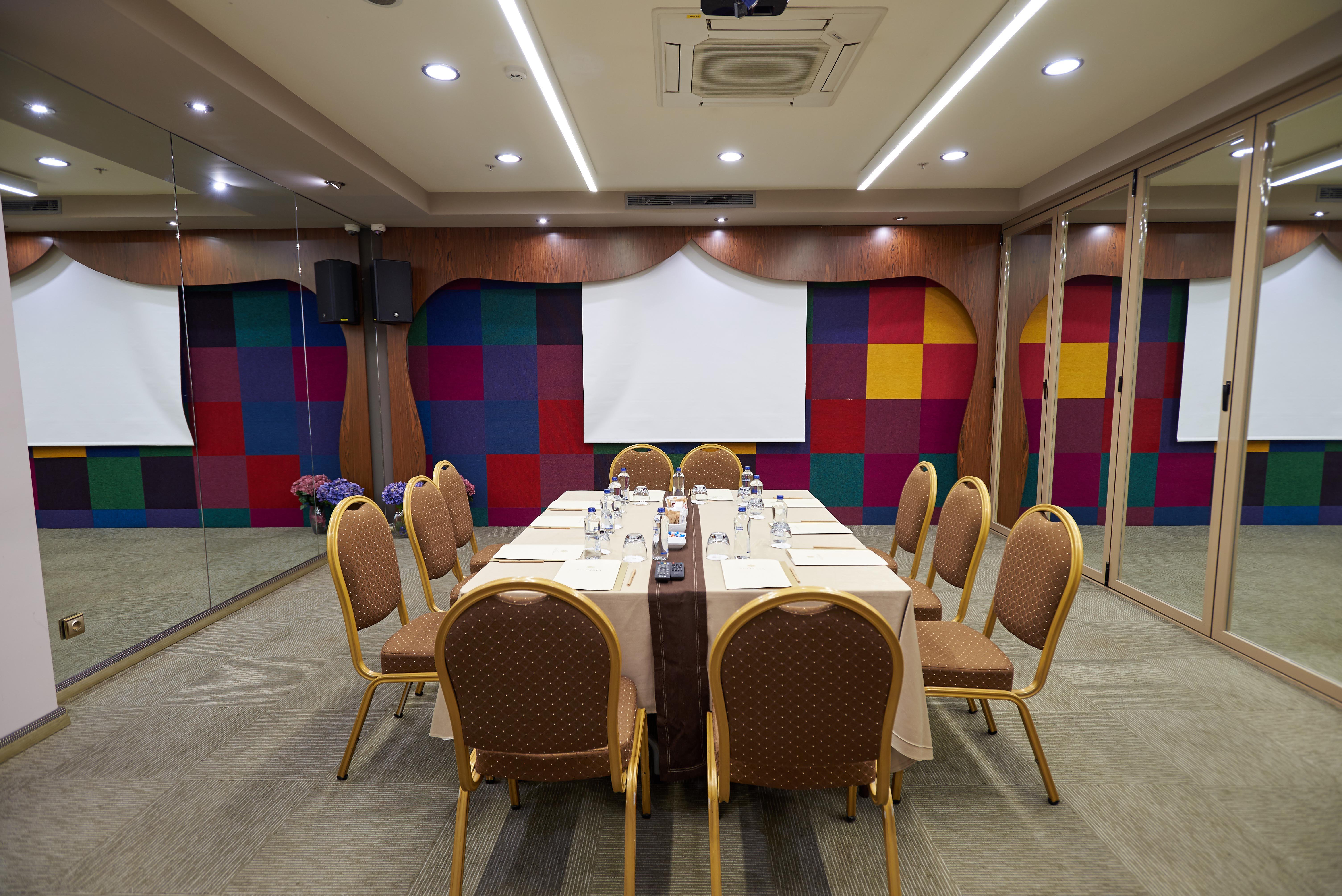 Yasmak Sultan Istanbul
