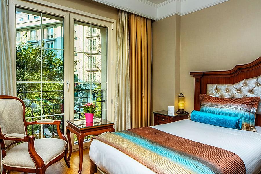 Hotel Recital 3*