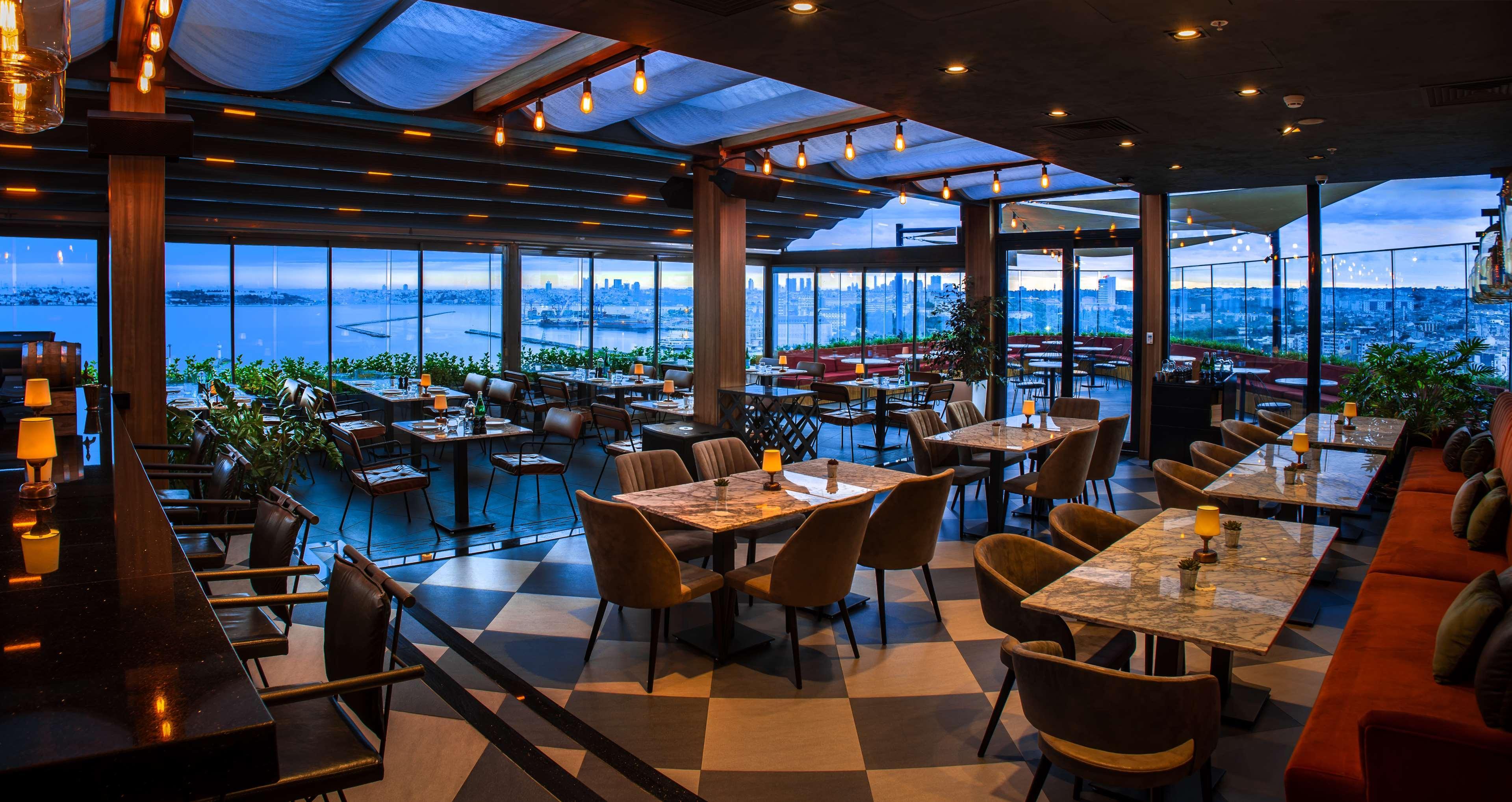 Doubletree By Hilton - Moda Hotel