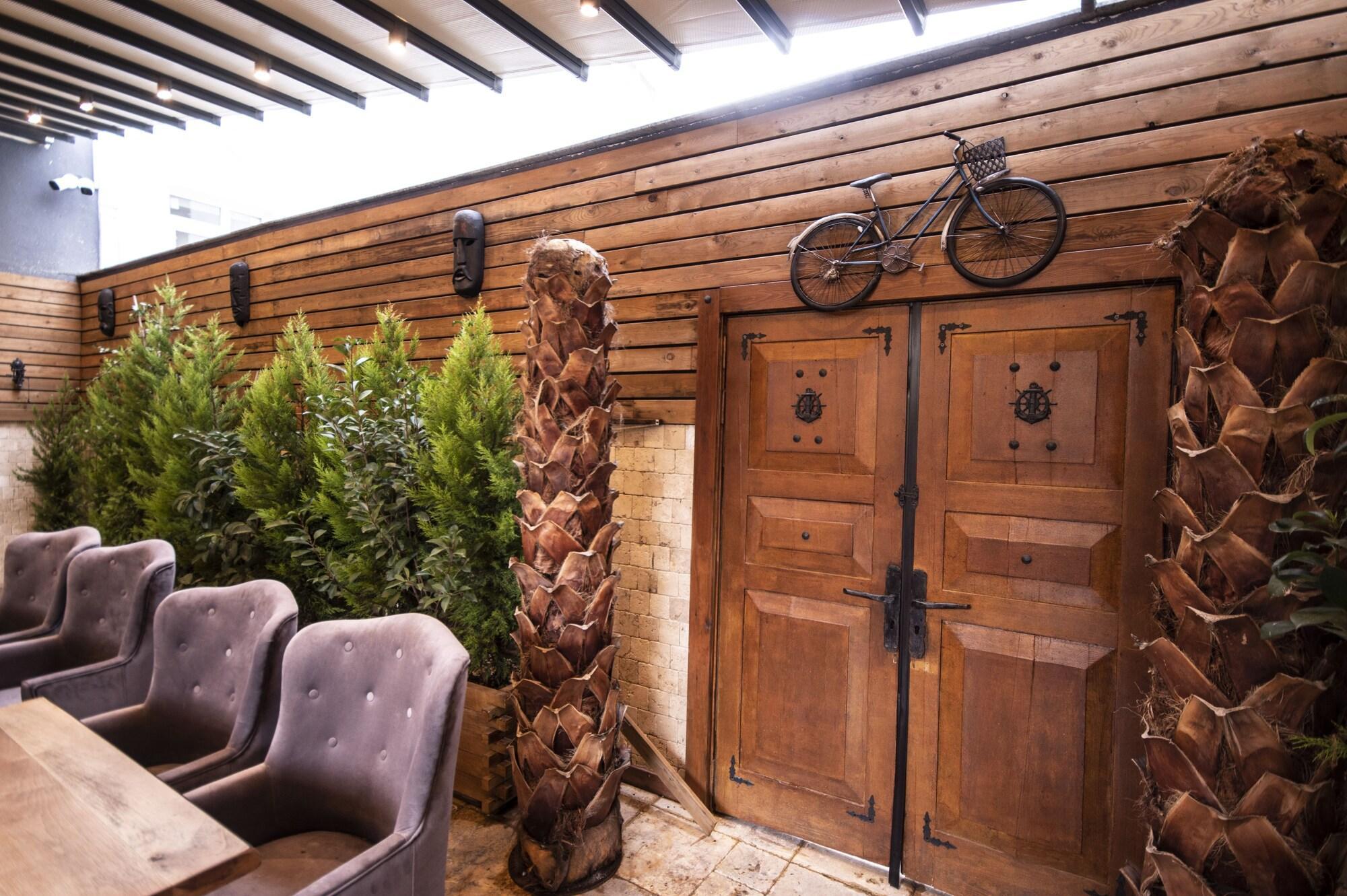 Pruva Hotel