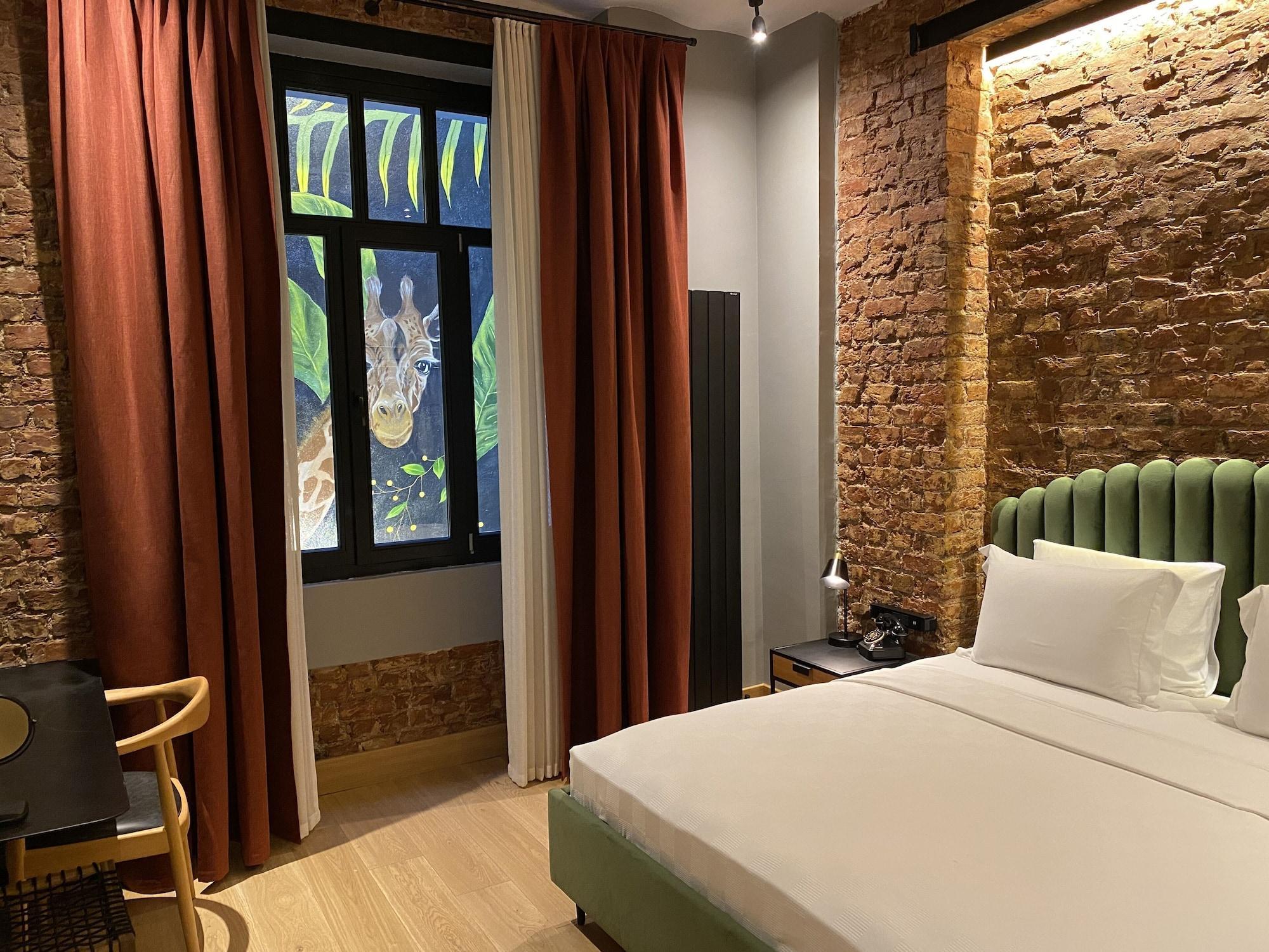 Ruz Hotel