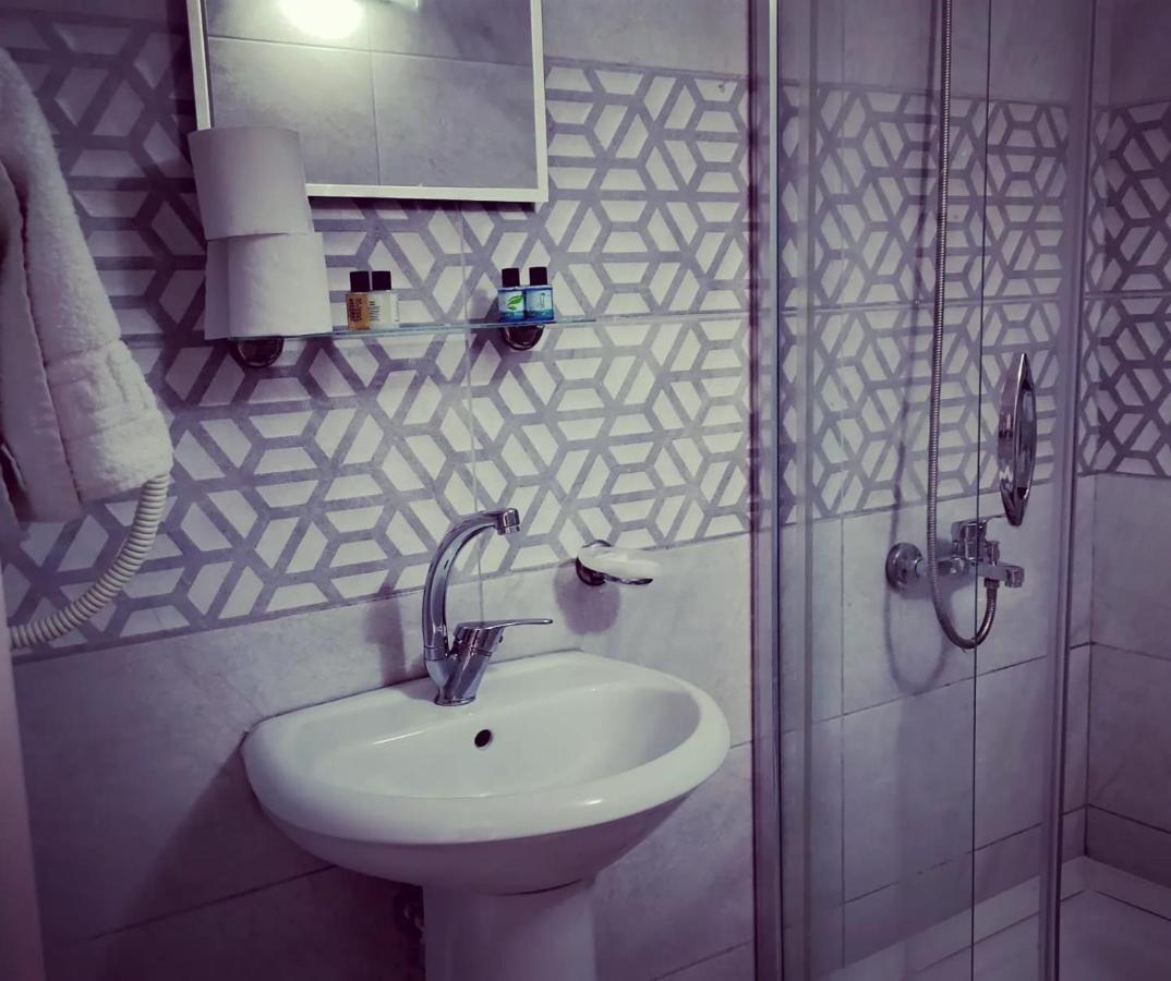 Hotel Estambul 3*