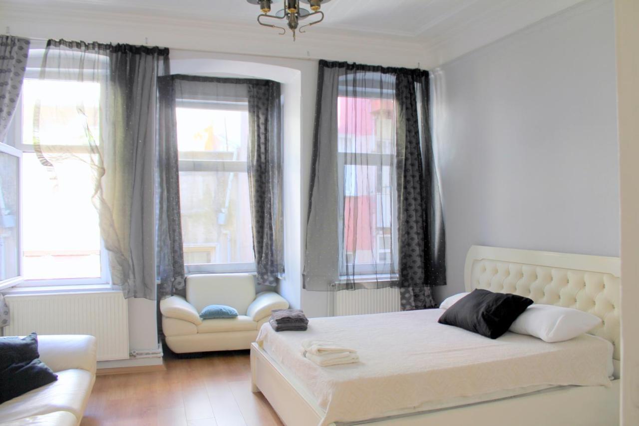 For Those Who Want To Be Close To Beyoglu Istiklal Street Apartamento