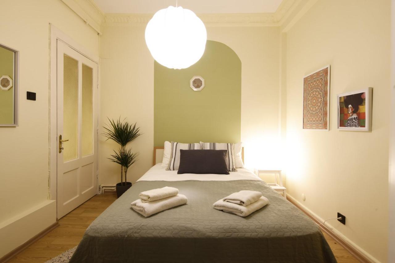 Vibrant&central Flat Near Taksim Square Daire