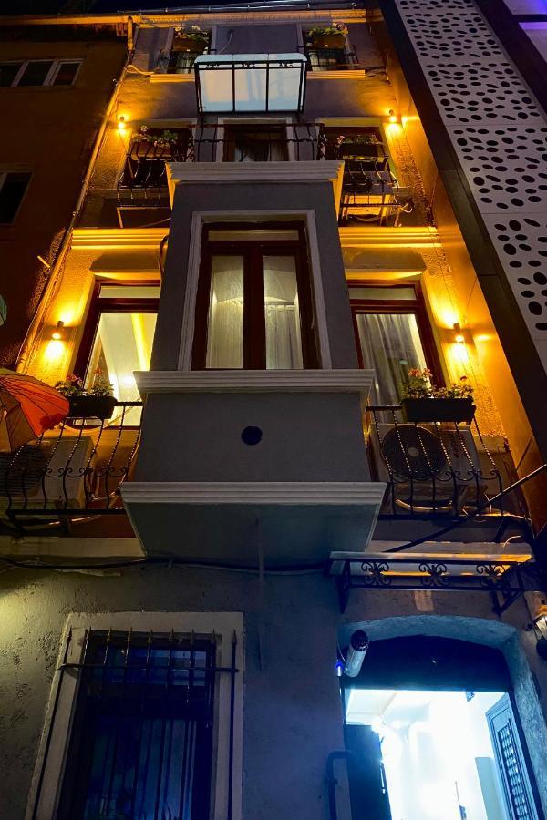 Moon Taksim Bed & Breakfast