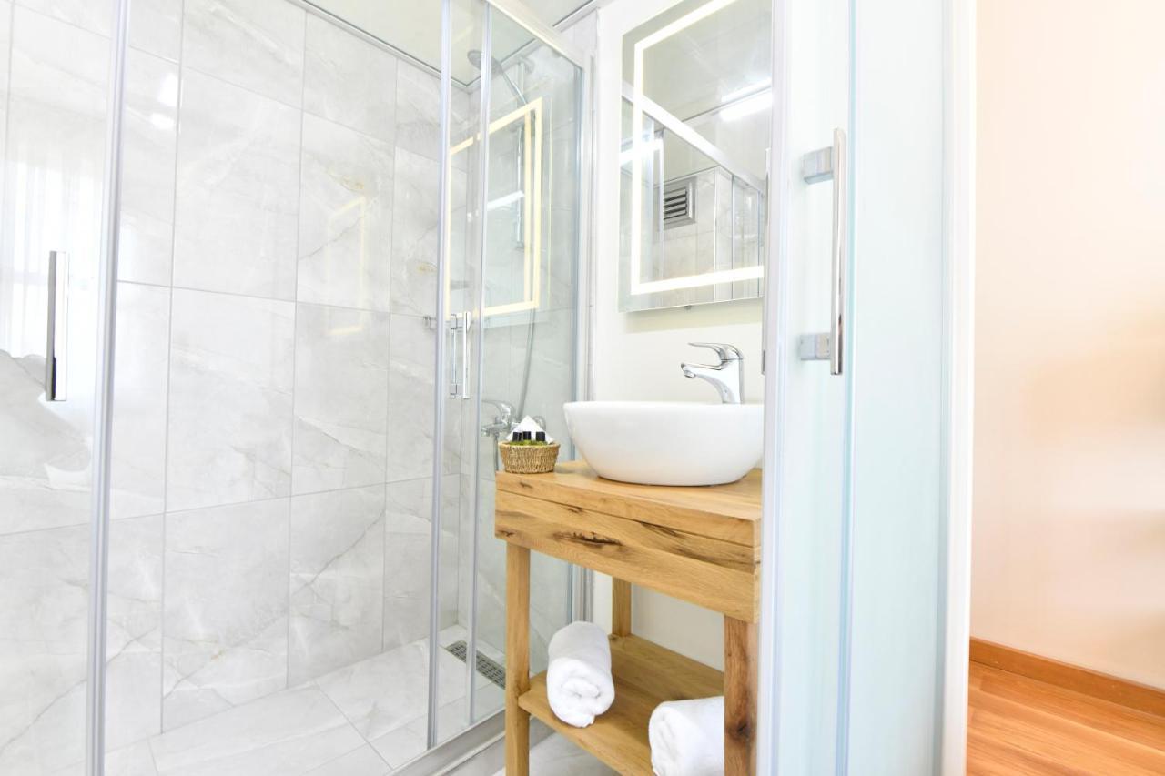 Agras Hotel 4*