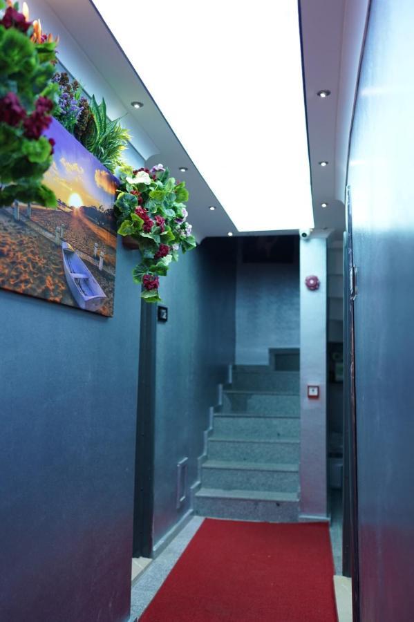 Aparthotel Middle Village *