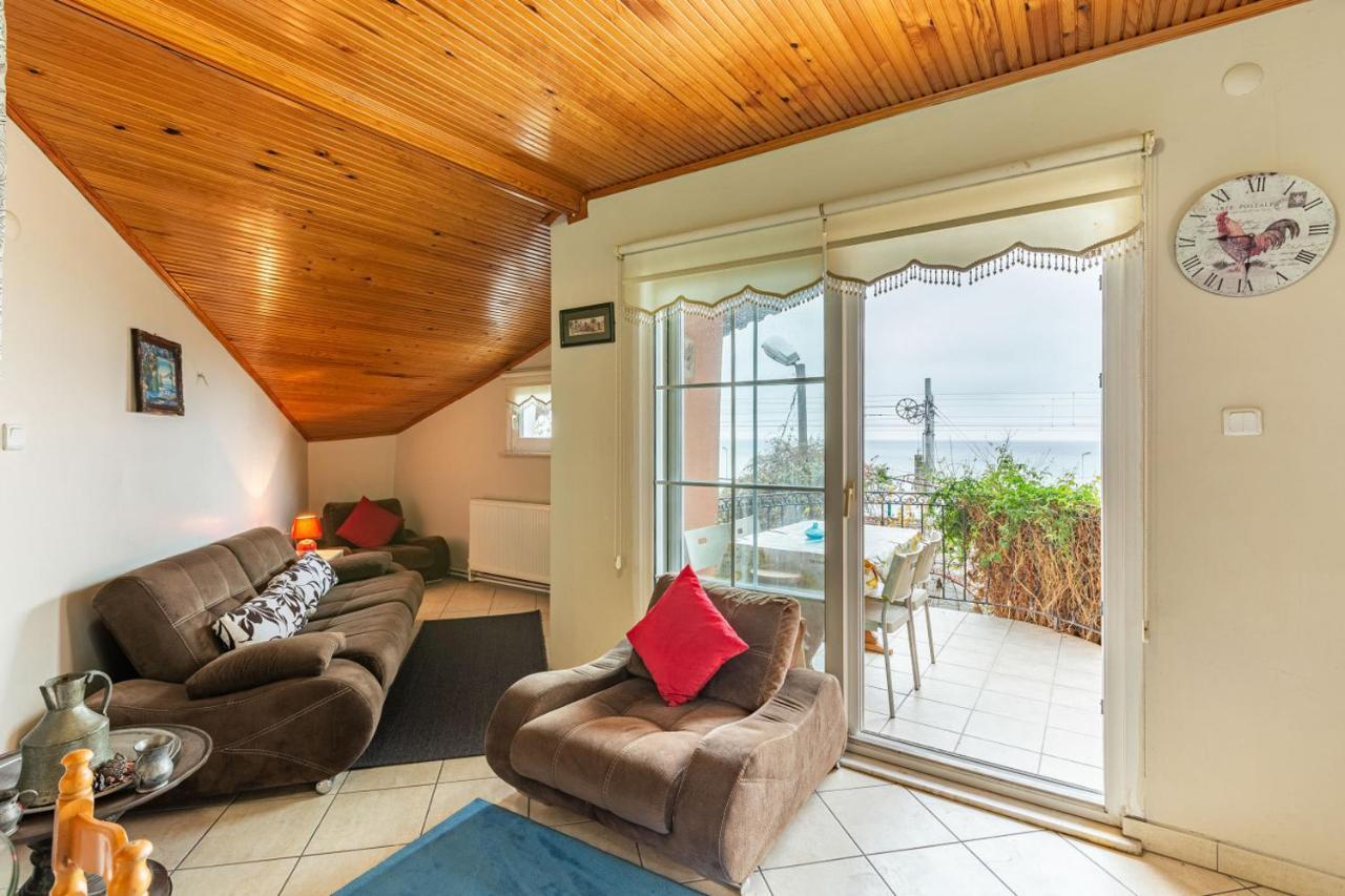 Amazing Flat With Sea View In Bakirkoy *