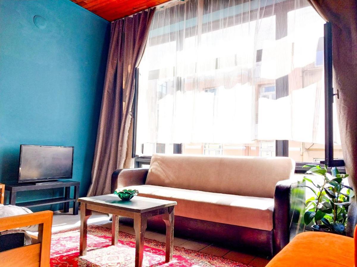 Perfect Location 3 Bedroom 1 Lr Cozy * Istanbul
