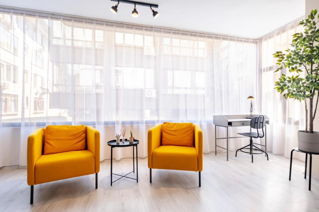 Exquisite Flat Near Bagdat Street